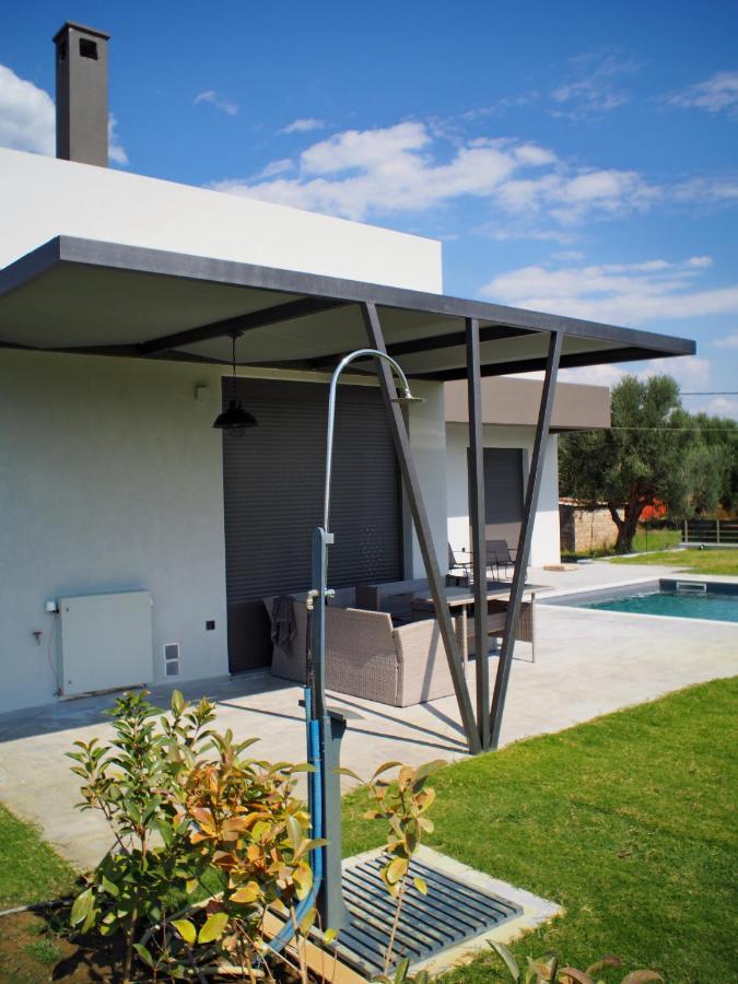 Nostos Luxury Villas With Private Pool In Nafpaktos Exterior photo